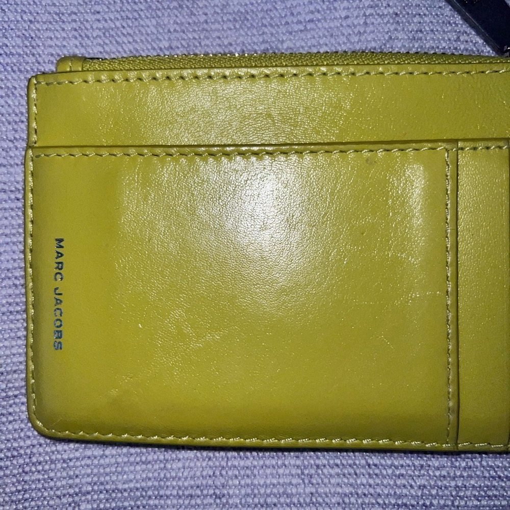 Marc Jacobs Chartreuse key/ card holder - Picture 3 of 6